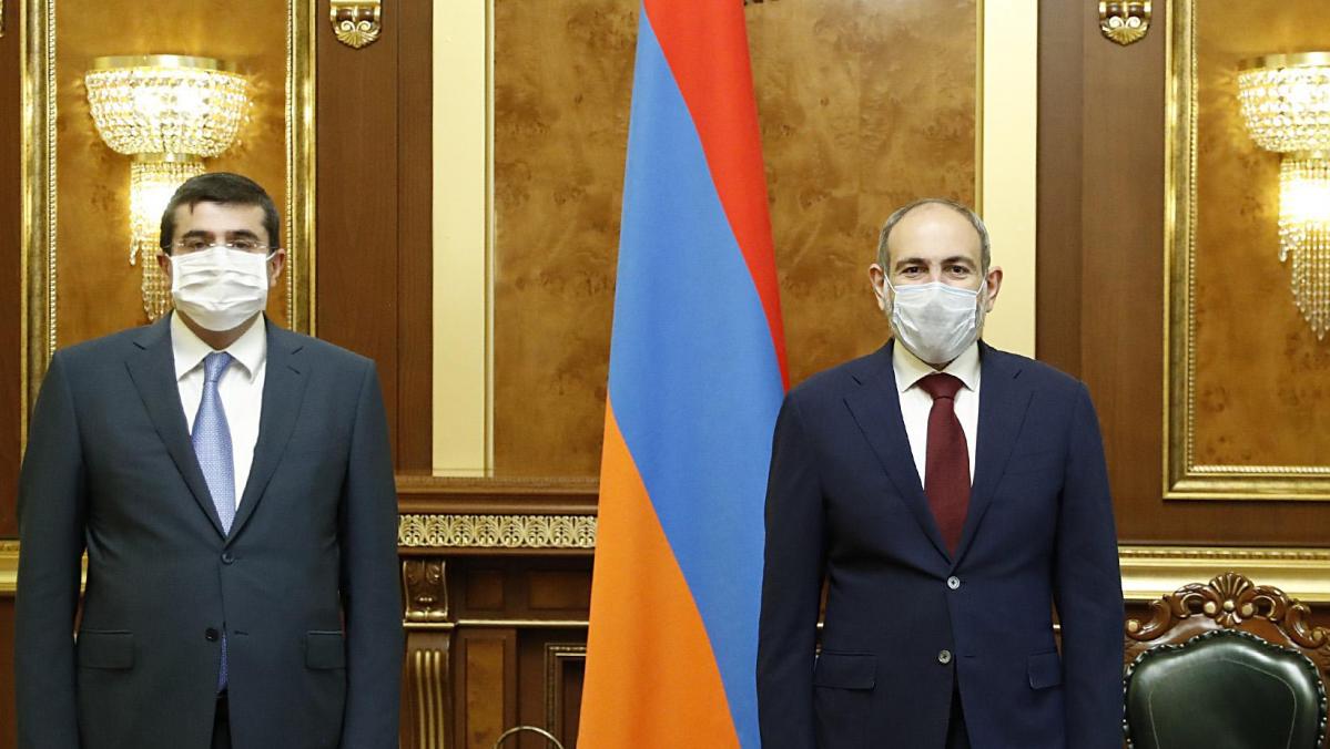 Араик Арутюнян направил поздравительное послание премьер-министру Армении Николу Пашиняну по случаю дня рождения 
