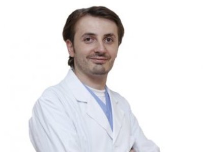 Полицейские избили врача-реаниматолога, который пытался защитить своих студентов 