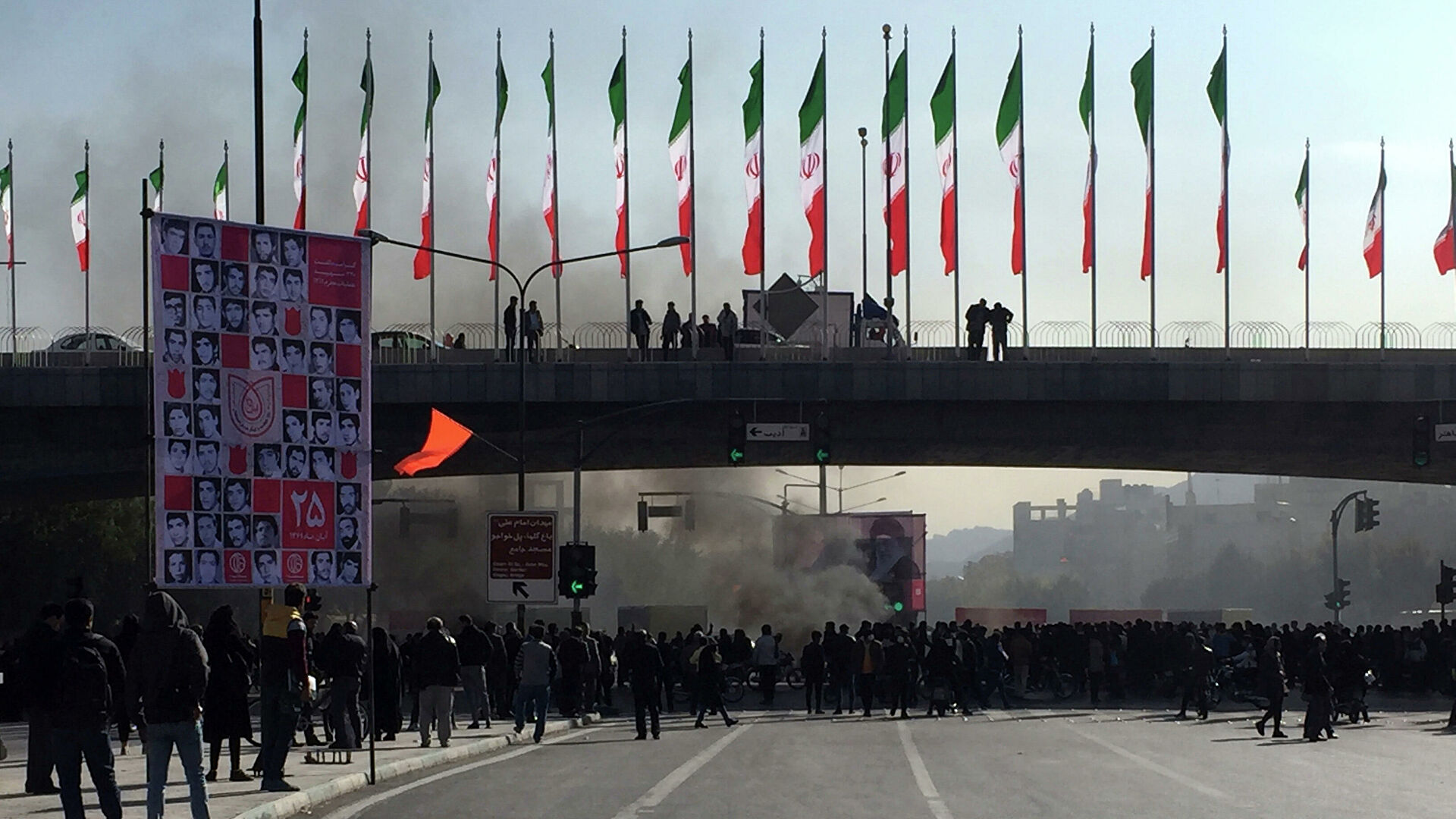 Раяд Маждалани: Принц в изгнании и два бывших президента осуждают насилие в отношении демонстрантов Ирана 