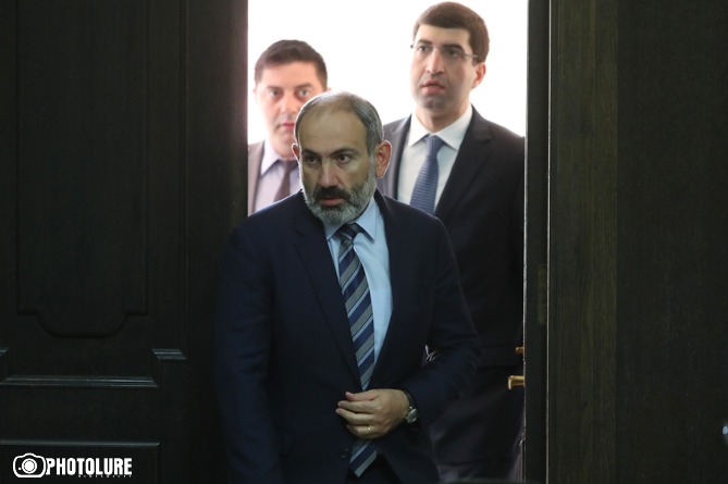 Никол Пашинян не видит "внешнего следа" в прослушке глав СНБ и Специальной Следственной службы 