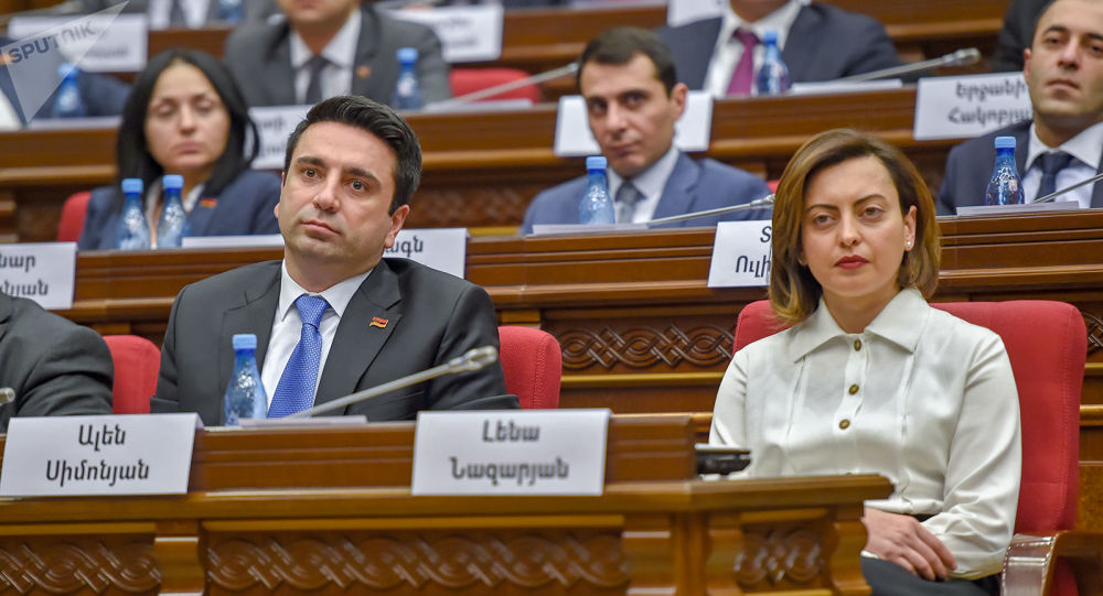 В вице-спикеры парламента Армении от правящего блока выдвинуты Лена Назарян и Ален Симонян 