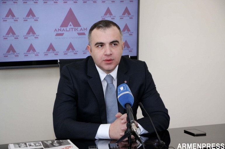 Брат шоумена Гарика Мартиросяна отозван с поста посла Армении в Канаде 