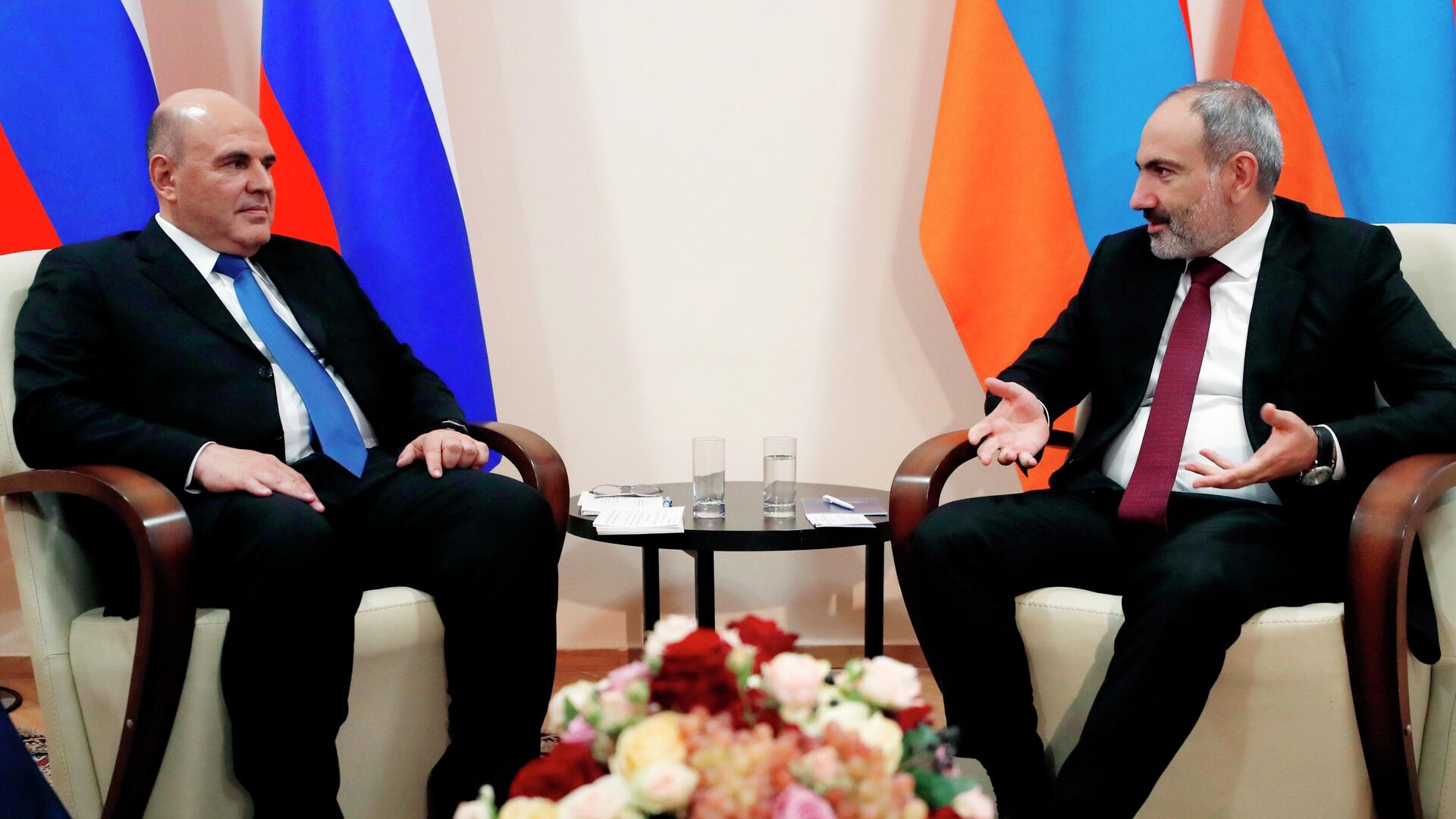 Премьеры Армении и России проведут встречу в Минске 