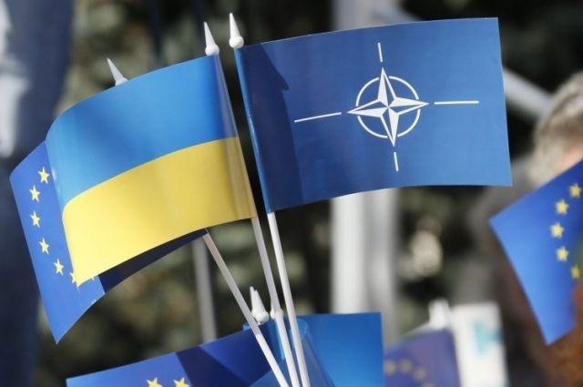 Союз НАТО признал Украину страной-аспирантом 