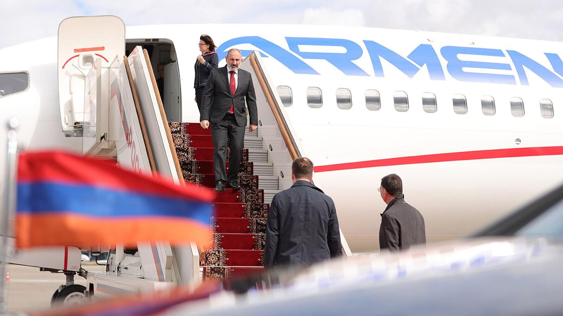 Пашинян прибыл в Москву на саммит лидеров ОДКБ 
