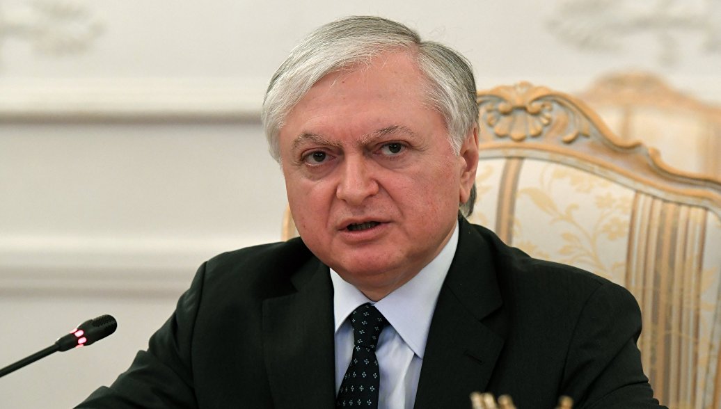 Налбандян намерен провести неофициальные переговоры в Москве 