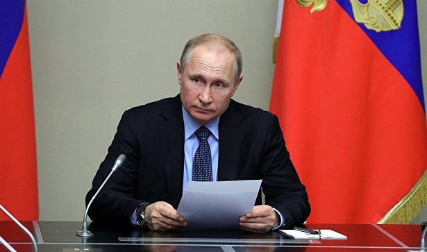 Путин внес в Госдуму законопроект о повышении минимального размера оплаты труда  