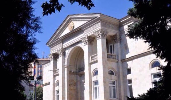 Массовое увольнение советников Сержа Саргсяна 