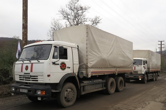 Из России в Ереван доставлена очередная партия гуманитарной помощи для Нагорного Карабаха 