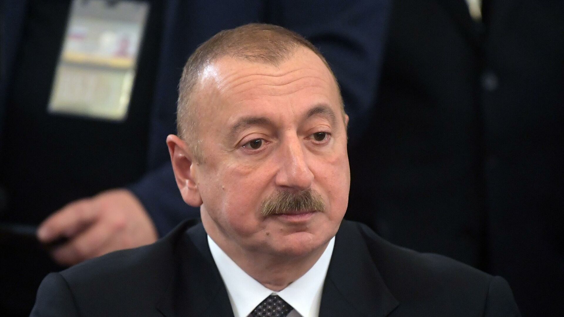 Ильхам Алиев: в Азербайджане настроены перевернуть страницу многолетнего противостояния с Арменией 