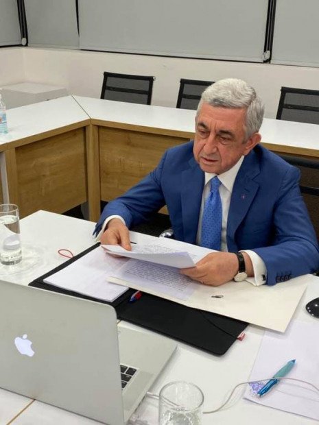 Серж Саргсян принял участие в видеоконференции лидеров ЕНП и раскритиковал власти Армении 