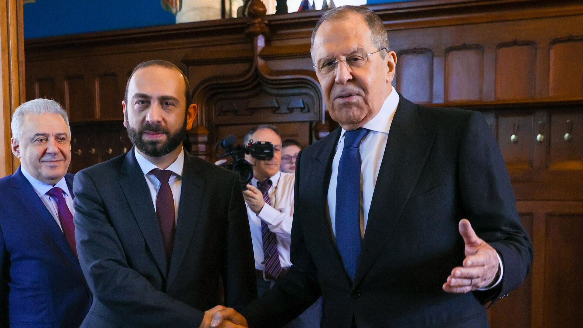 Мирзоян на встрече с Лавровым: Армяно-российские отношения выведены на качественно новый уровень 