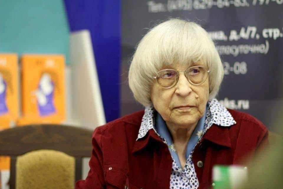 К 88-летию Юнны Мориц, чья судьба и творчество неотделимы от России, но в которых есть и страницы, тесно переплетённые с армянской историей К 88-летию Юнны Мориц, чья судьба и творчество неотделимы от России, но в которых есть и страницы, тесно переплетённые с армянской историей