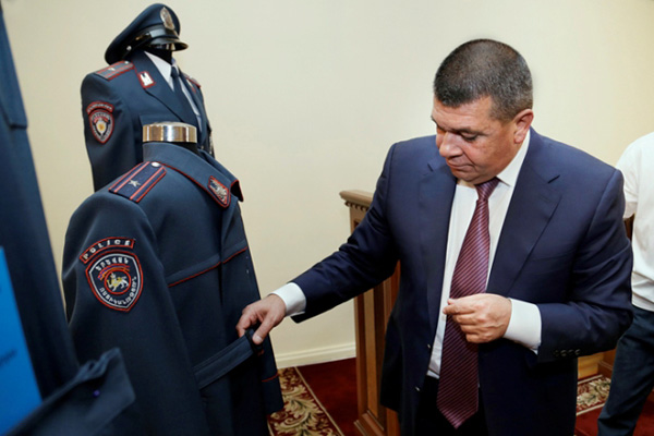 В Армении возбуждено дело против бывшего начальника полиции 