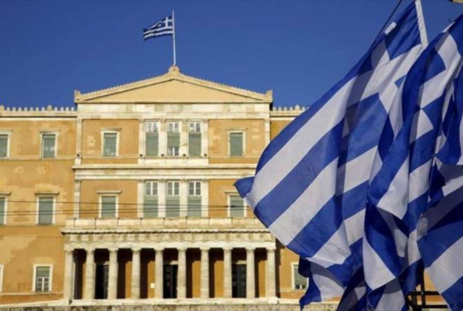 Выступление Зеленского с боевиками "Азова" спровоцировало скандал в греческом парламенте 