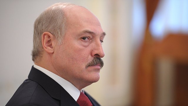 Лукашенко ответил на запрет поставок белорусского молока в Россию: «Терпеть не будем» 