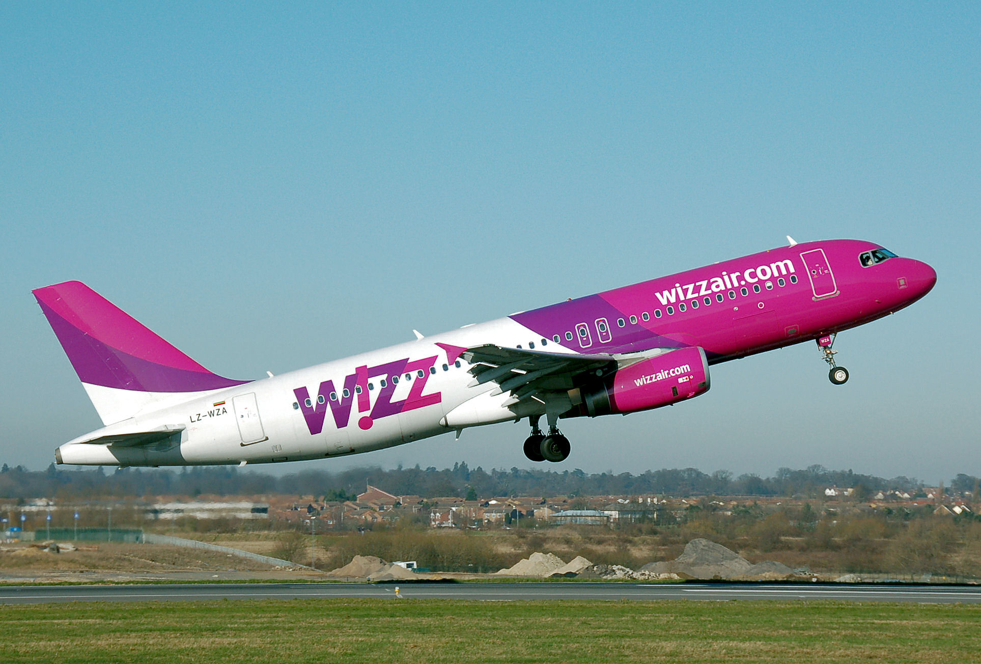 Авиакомпания Wizz Air с июня 2026 года запустит прямые рейсы Ереван-Лондон 