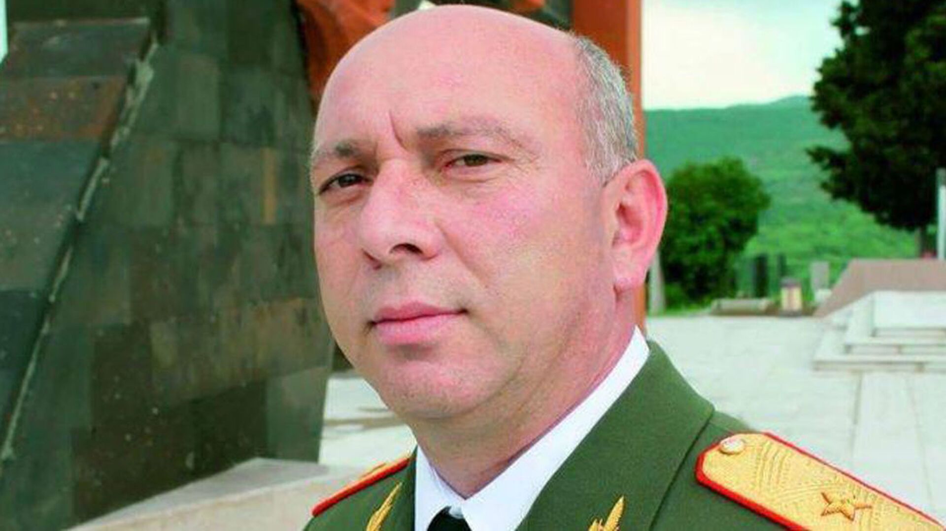Генералу Карапетяну предъявили обвинение из-за стрельбы в Степанакерте 