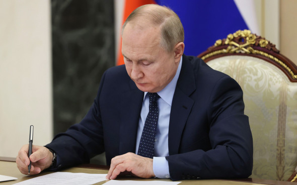 Путин назначил пять глав регионов. Что известно о новых губернаторах и почему эксперты видят в них много общего 