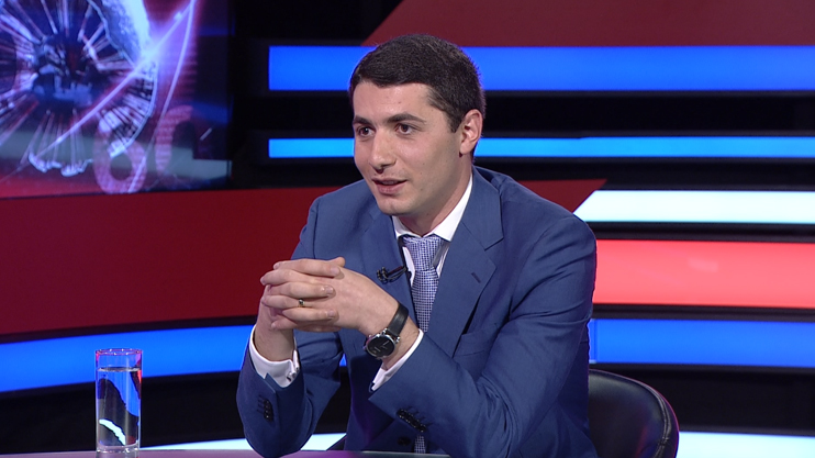 Экс-директор СНБ Армении прокомментировал обвинения в свой адрес по поводу раздачи еще до войны в Карабахе 1400 армянских паспортов азербайджанцам 