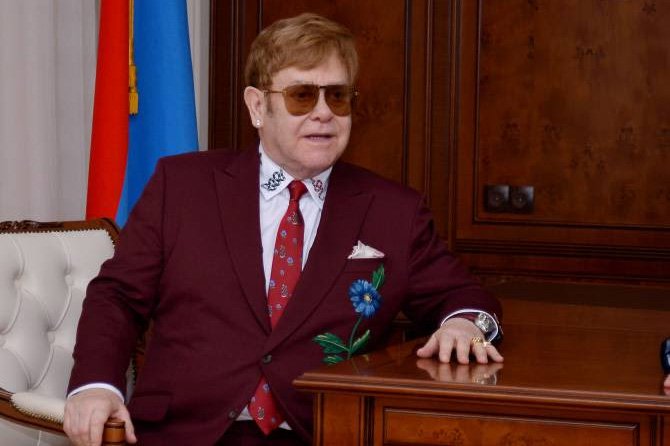 Элтон Джон: Даже недруг не сможет уничтожить ту любовь, которую мы сегодня почувствовали в Армении 