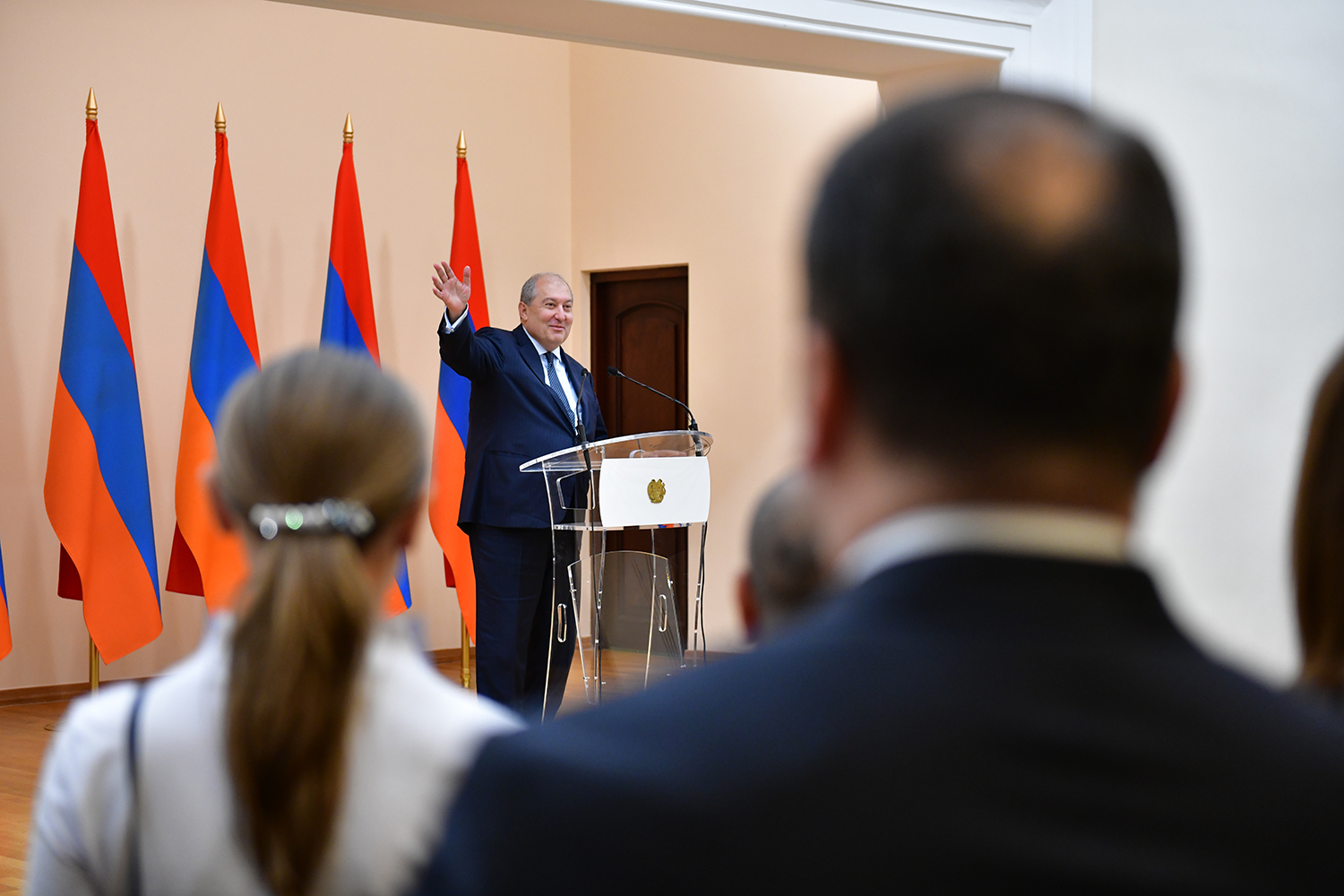Президент Армении встретился с премьер-министром и спикером парламента 