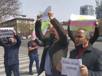 «Иван – иди домой!»: Антироссийская акция в Азербайджане 