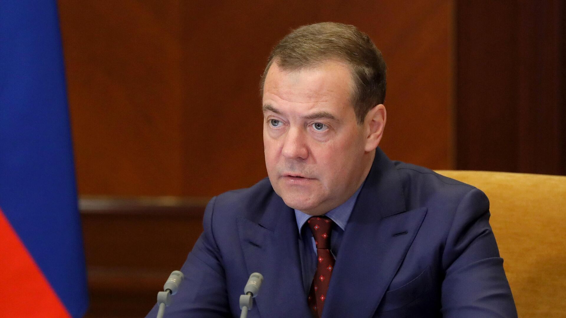 Медведев назвал бесперспективными попытки США изменить полномочия членов Совбеза ООН 