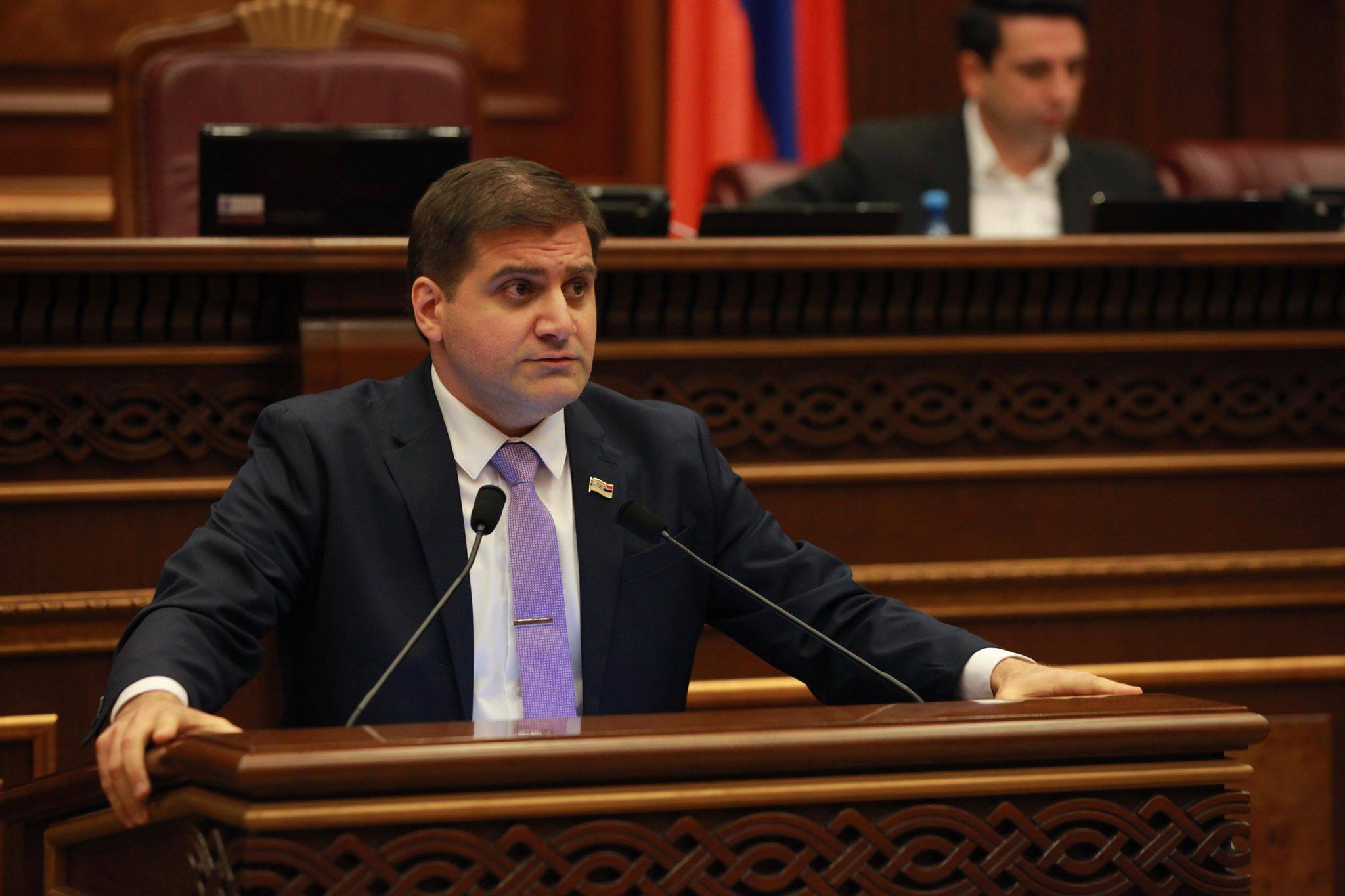 «Просвещенная Армения» требует от ЦИК вернуть ей мандат Армана Бабаджаняна 