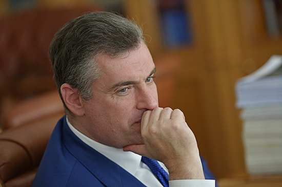 Слуцкий: договоренности Путина, Пашиняна и Алиева позволят наладить жизнь в Карабахе 