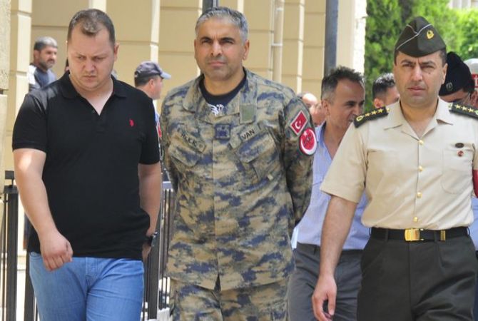 В Турции дали санкцию на задержание 532 военных 