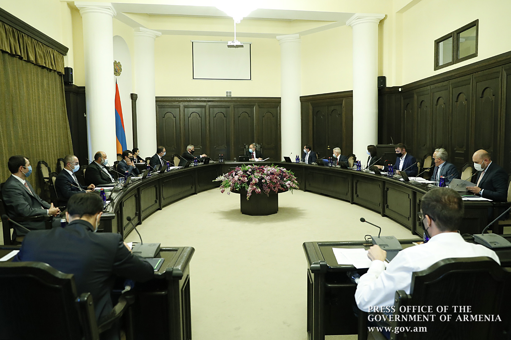 Премьер-министр Армении провел совещание, посвященное антикризисным мероприятиям 