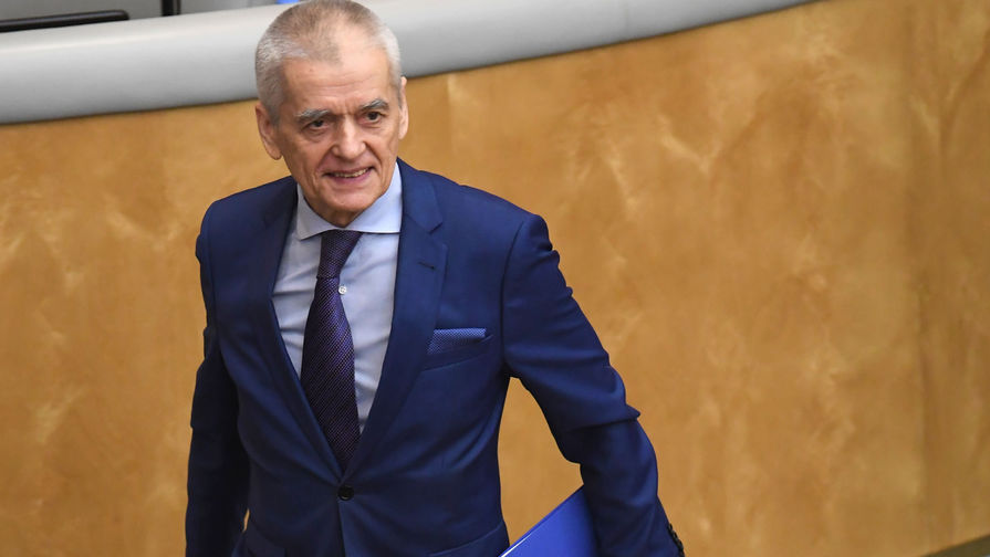 Онищенко посоветовал пожилым россиянам есть меньше красного мяса 