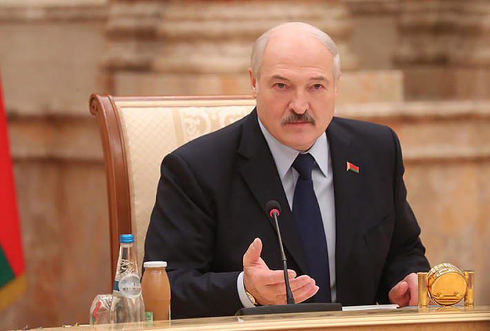 Лукашенко: Москва поставит Минску вооружения более чем на миллиард долларов 