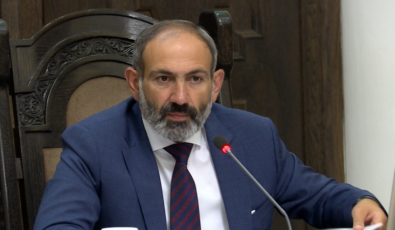 Армянский премьер поддержал заявление главы Минобороны 
