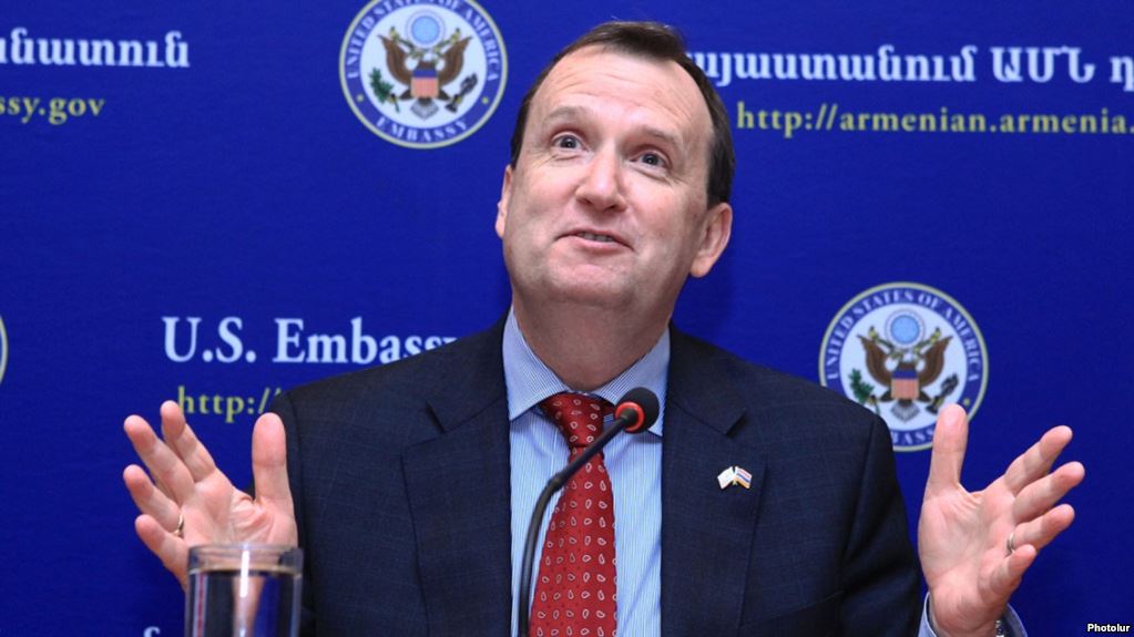 Посол США заговорил об эксплуатации золотого рудника в Амулсаре 