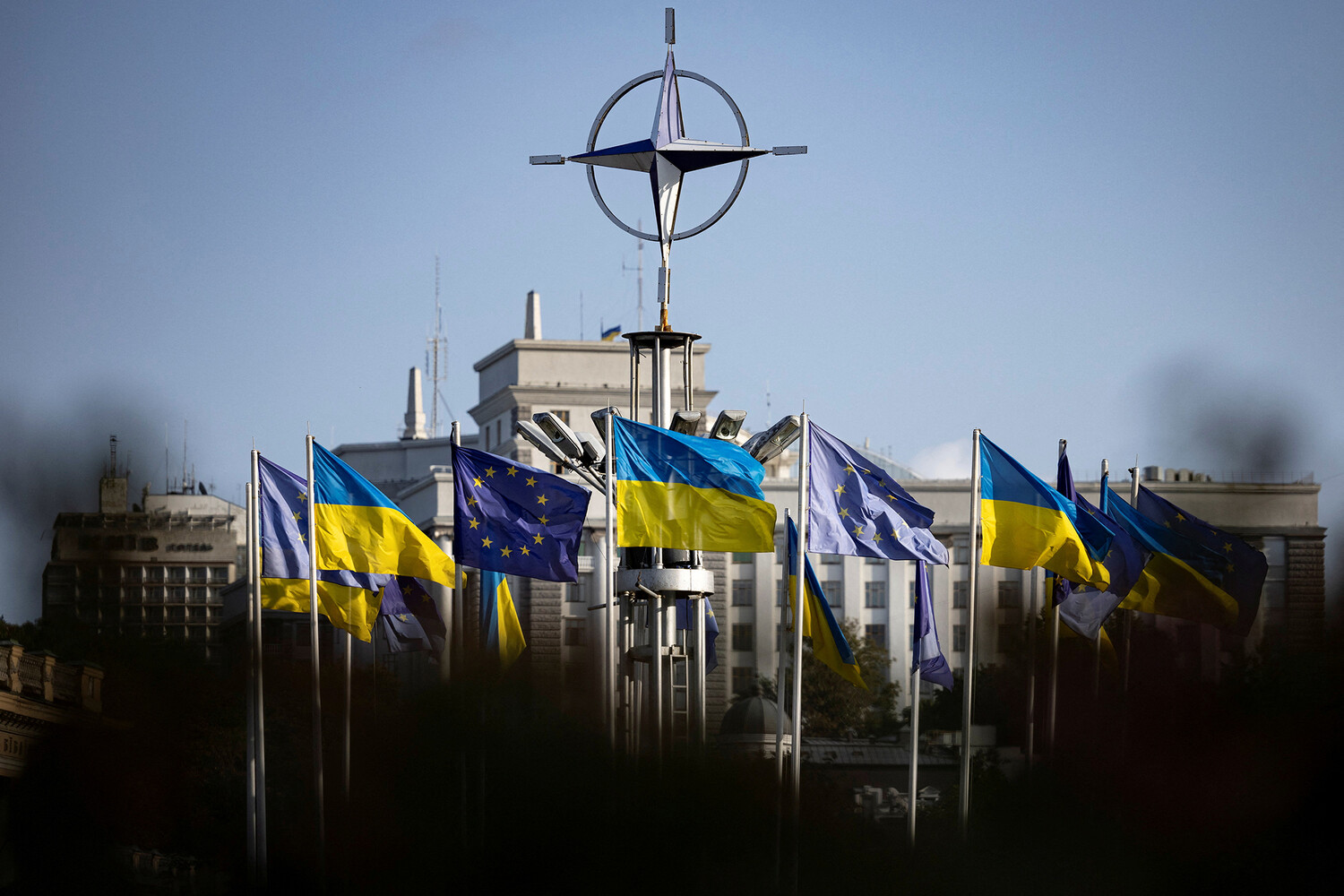 Евросоюз утвердил помощь на €50 млрд для Украины  