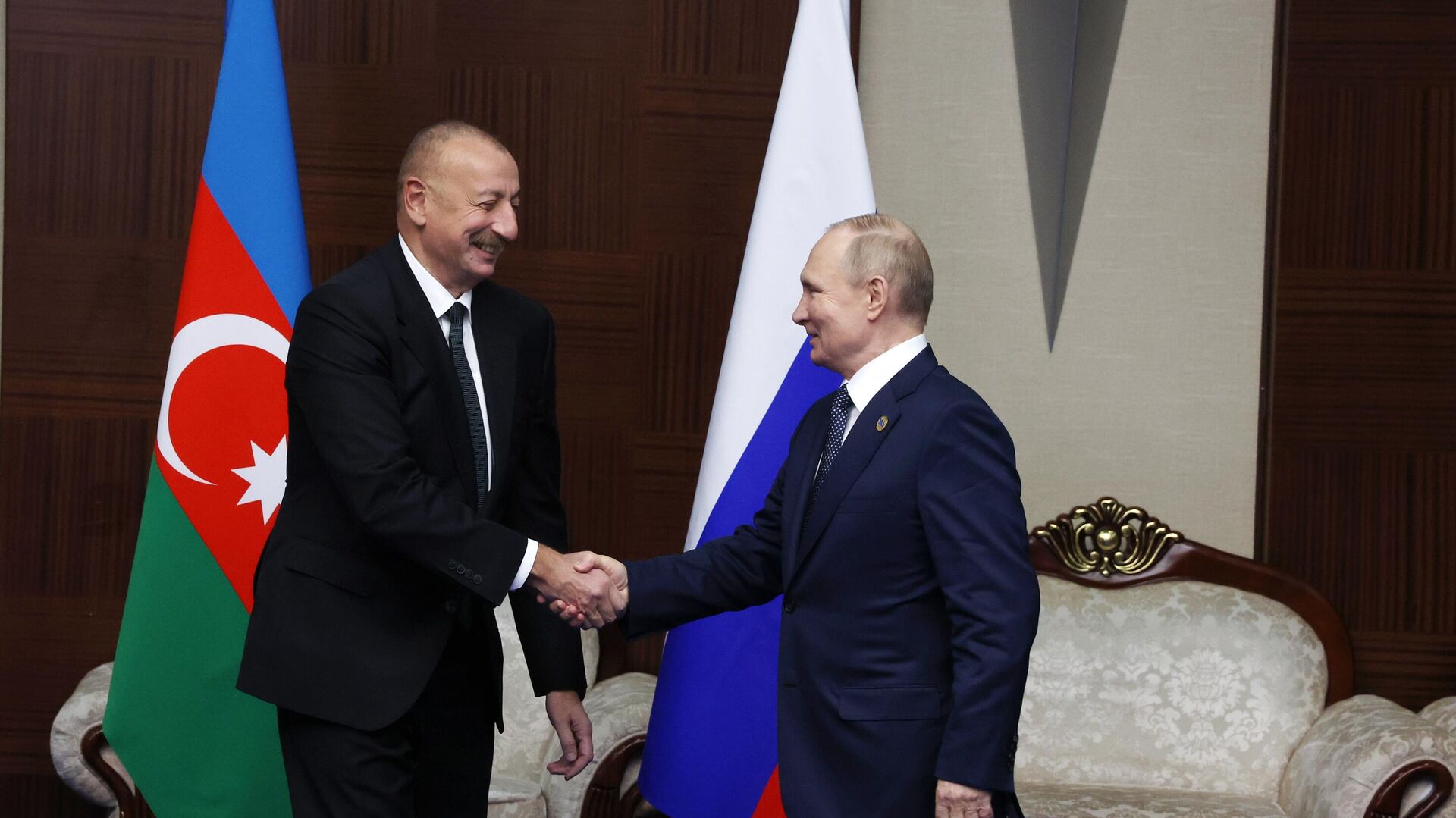 Путин на встрече с Алиевым: мы всегда в поле зрения держим вопросы, связанные с урегулированием ситуации в регионе 