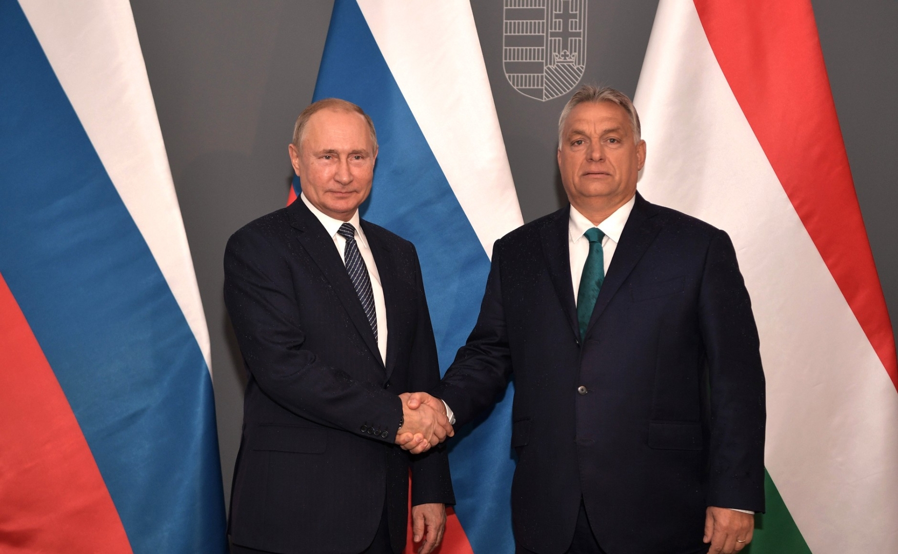 Премьер Венгрии пригласил Путина на мирные переговоры 