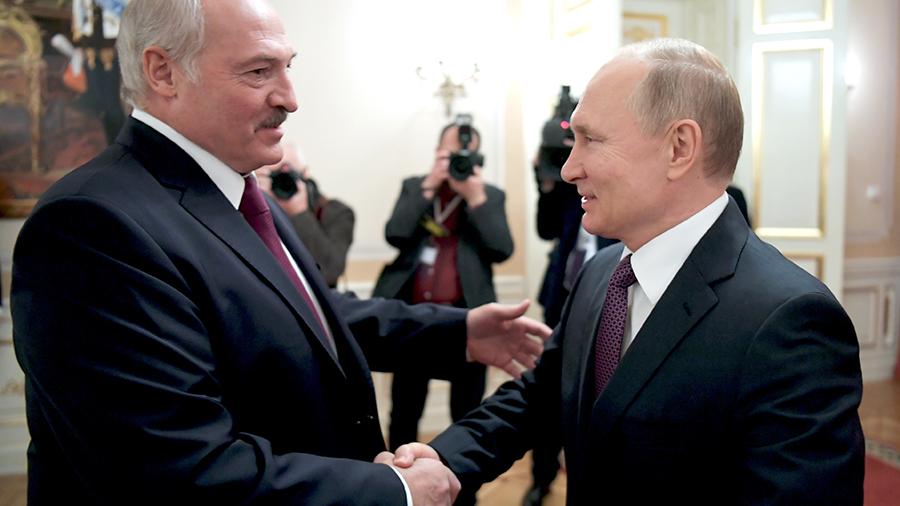 Лукашенко в очередной раз пожаловался на Россию, обвинив ее в давлении на республику 