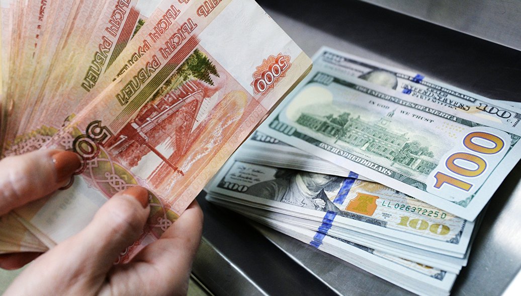 Сколько денег вывели из России за 30 лет?  