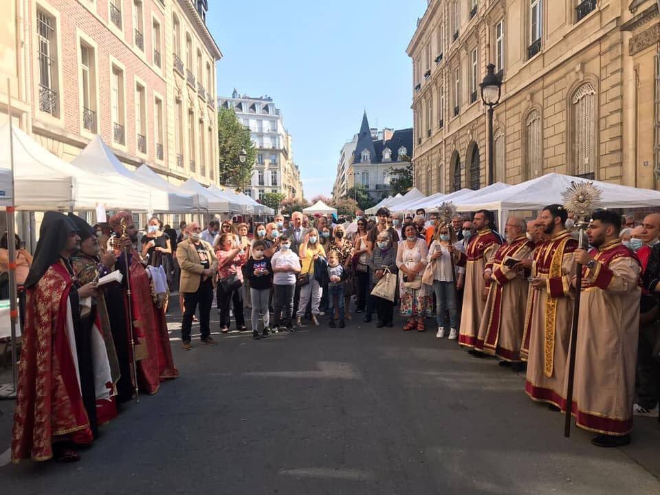 В Париже открылся четвертый армянский фестиваль 