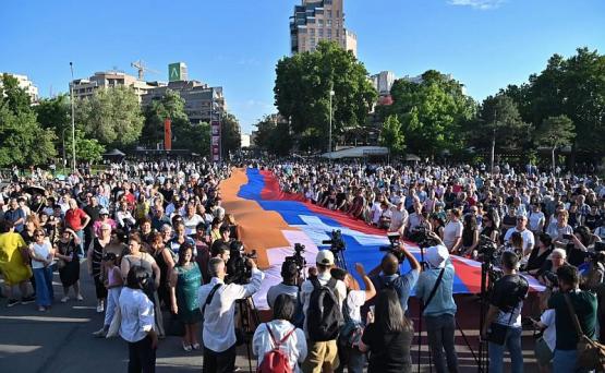 Митинг арцахцев: основные посылы Митинг арцахцев: основные посылы