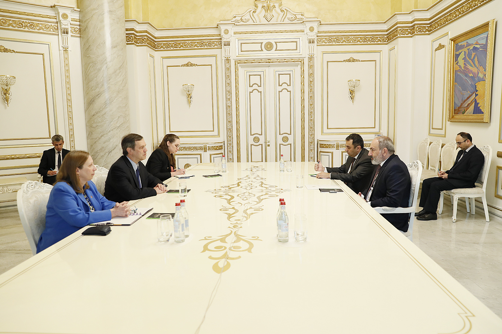 Премьер Армении принял сопредседателя Минской группы от США 