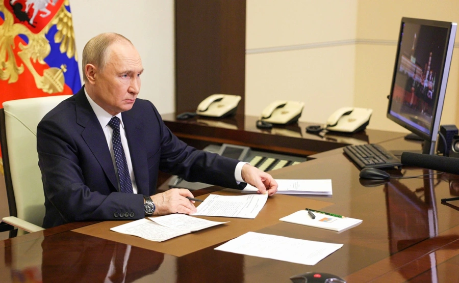 Путин подписал закон о штрафах за поиск экстремизма Путин подписал закон о штрафах за поиск экстремизма