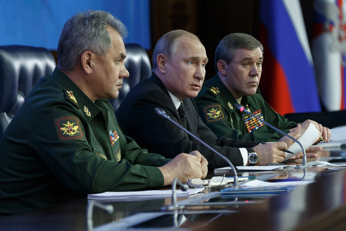 Путин: Благодаря российским миротворцам в Карабахе улучшилась гуманитарная ситуация 