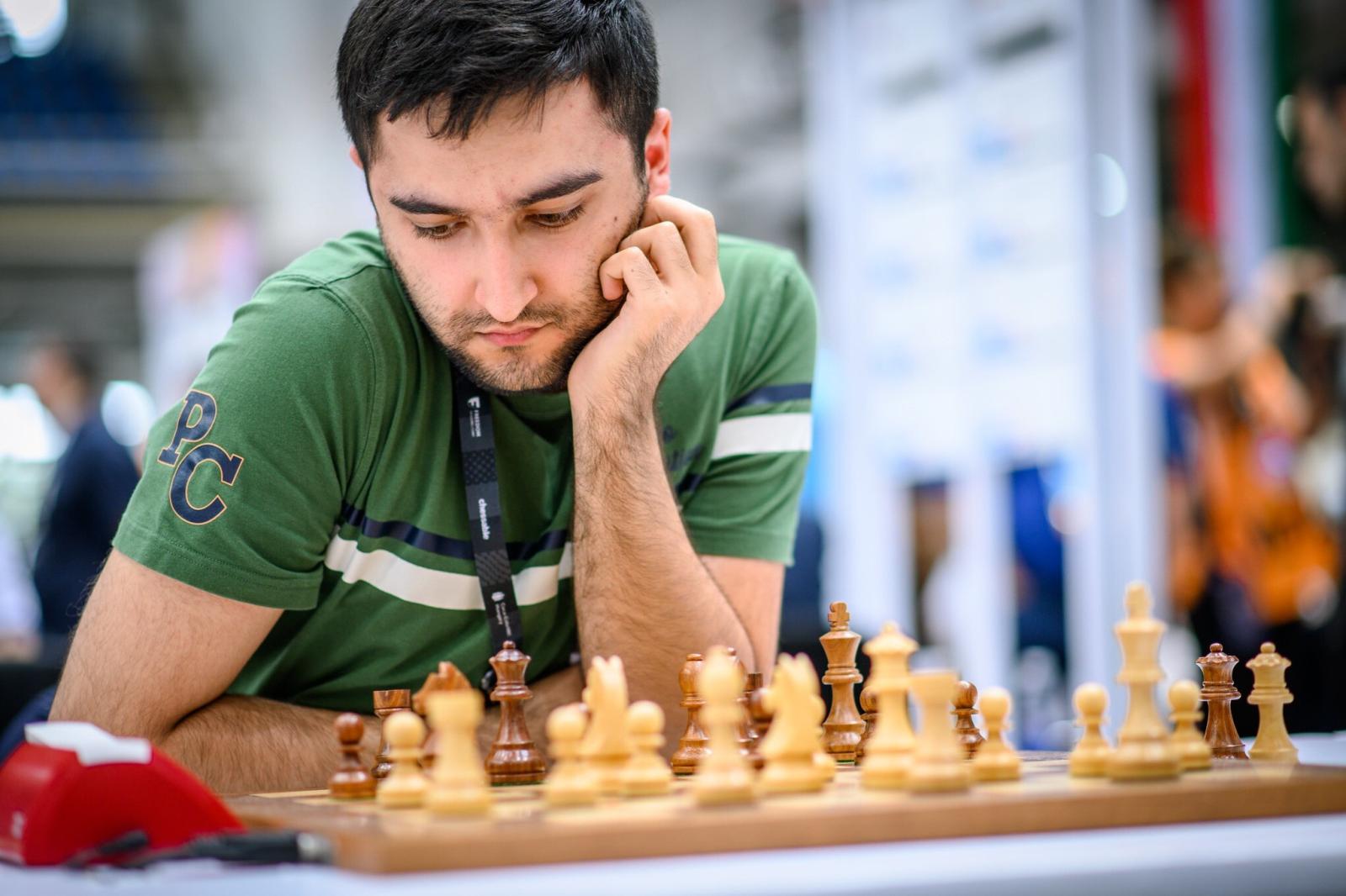 Во втором туре индивидуального чемпионата Европы по шахматам победу одержали Шант Саркисян и Роберт Ованнисян 