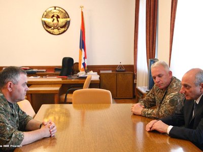 Президент Арцаха обсудил с начальником Генштаба ВС Армении вопросы сотрудничества 