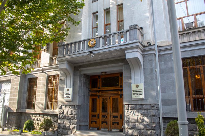 В Армении возбудили дела на двух граждан страны, перебежавших в Азербайджан и Турцию 
