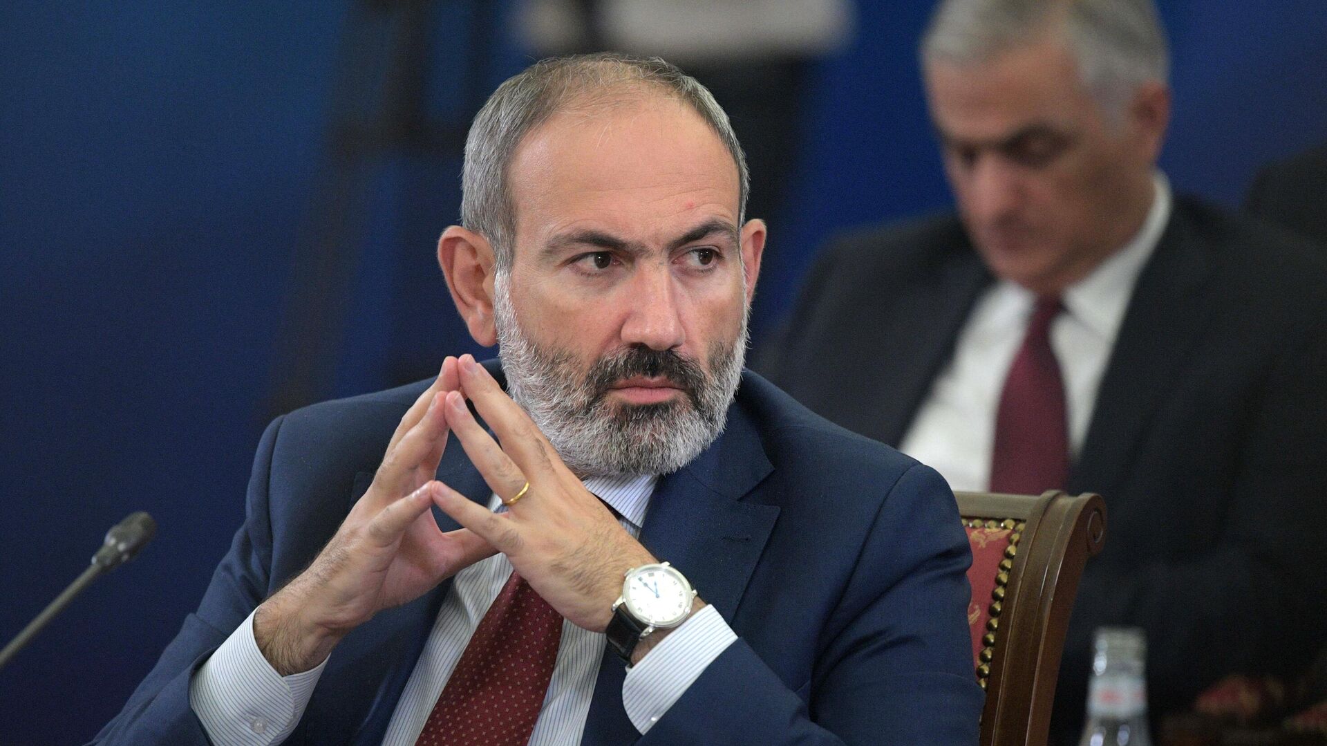 «Газета.Ru»: «Попытка сменить власть под соусом Карабаха»: сможет ли армянская оппозиция убрать Пашиняна 